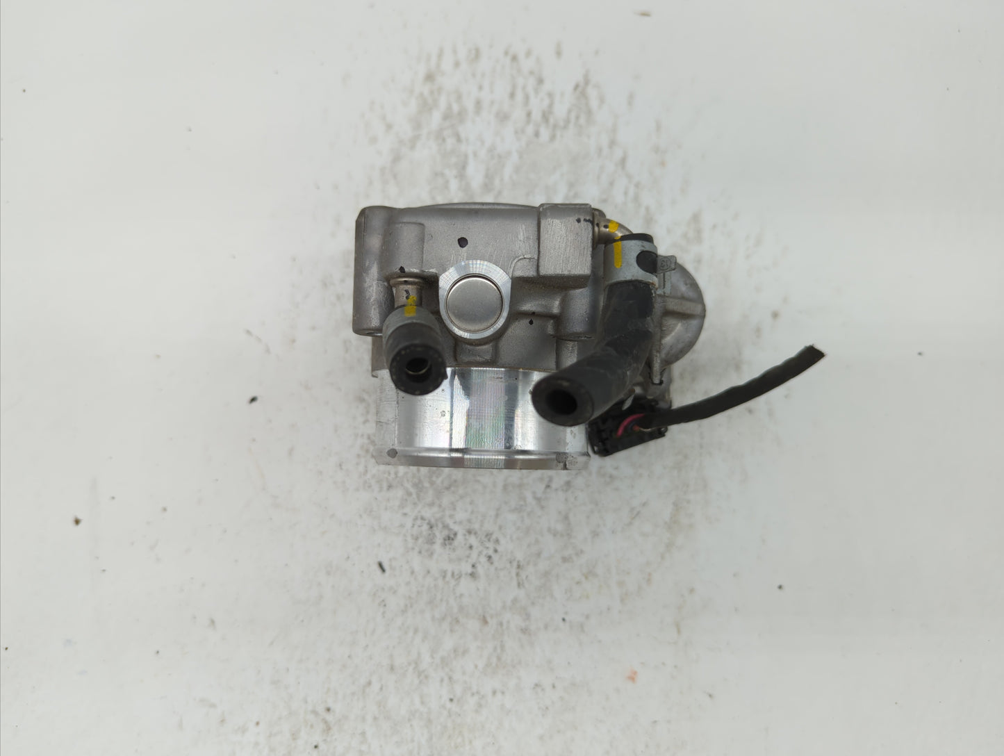 2016-2019 Kia Sorento Throttle Body P/N:35100-2G600 Fits Fits 2015 2016 2017 2018 2019 OEM Used Auto Parts - Oemusedautopart
