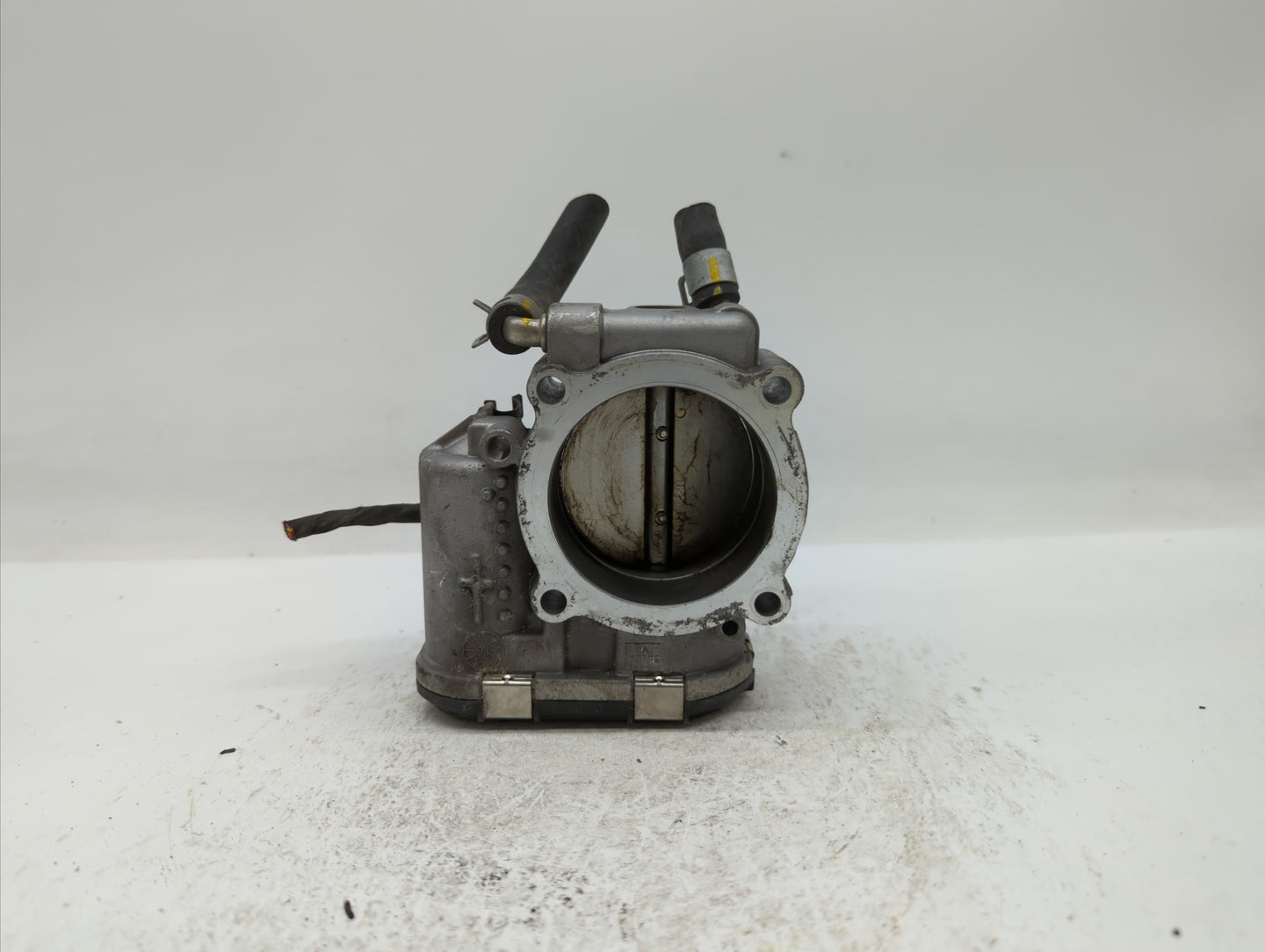 2016-2019 Kia Sorento Throttle Body P/N:35100-2G600 Fits Fits 2015 2016 2017 2018 2019 OEM Used Auto Parts - Oemusedautopart