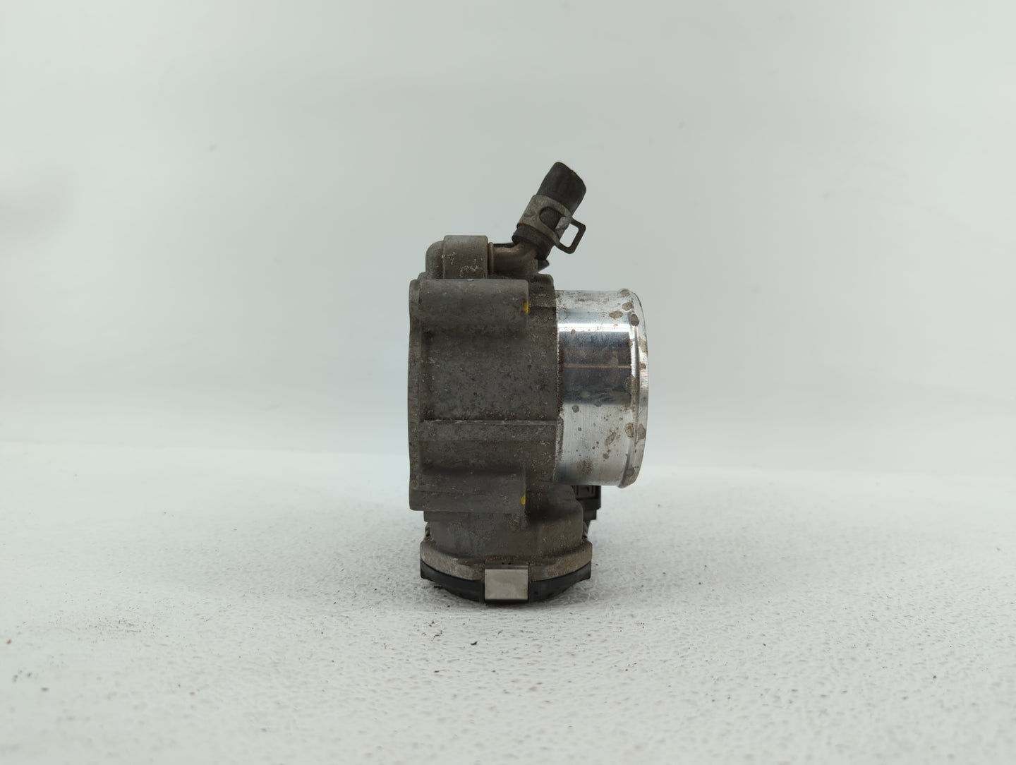 2016-2019 Kia Sorento Throttle Body P/N:0 280 750 618 35100-2G600 Fits Fits 2015 2016 2017 2018 2019 OEM Used Auto Parts - O