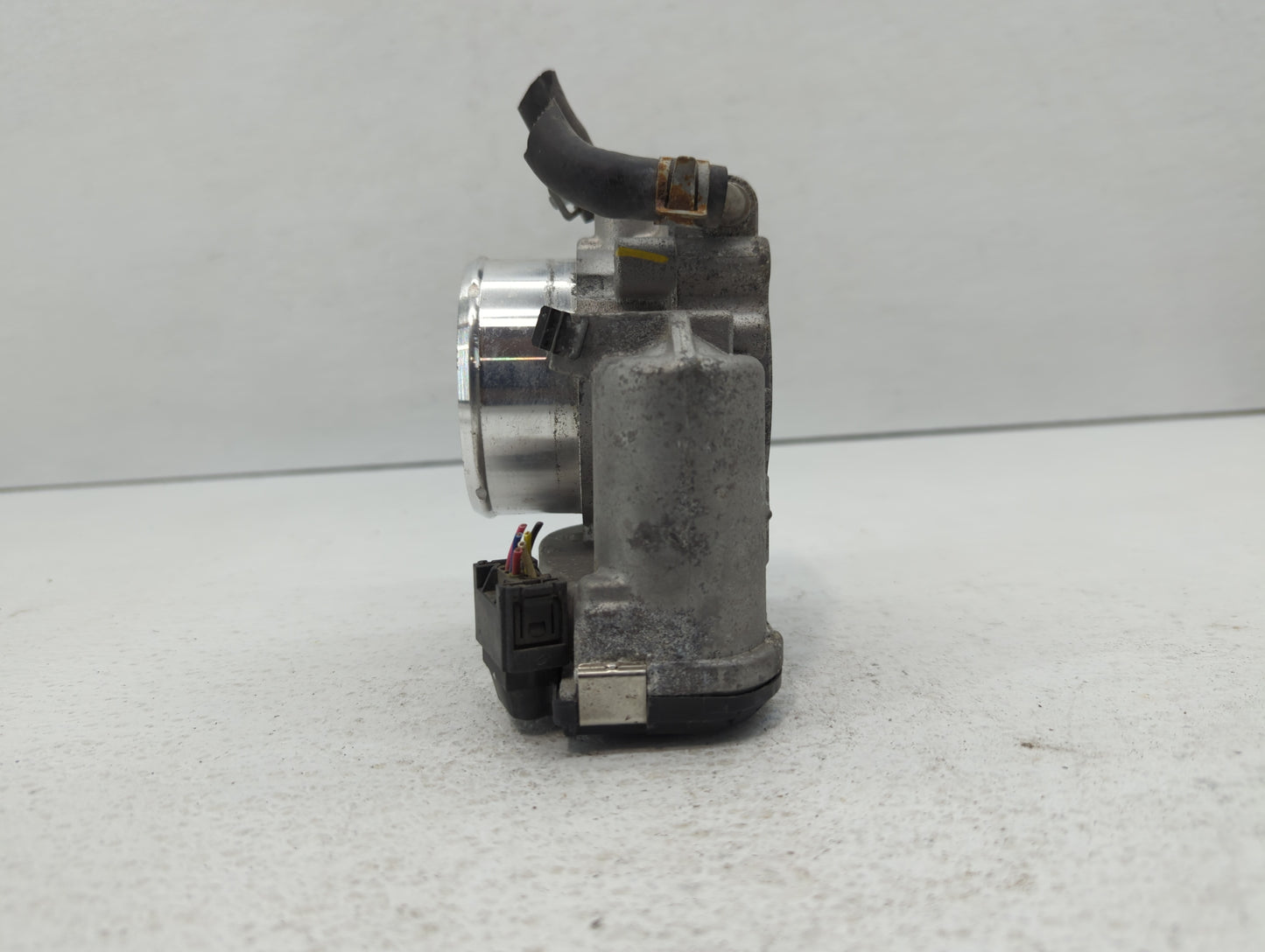 2016-2020 Kia Sorento Throttle Body P/N:35100-2G600 Fits Fits 2015 2016 2017 2018 2019 2020 2021 OEM Used Auto Parts - Oemus