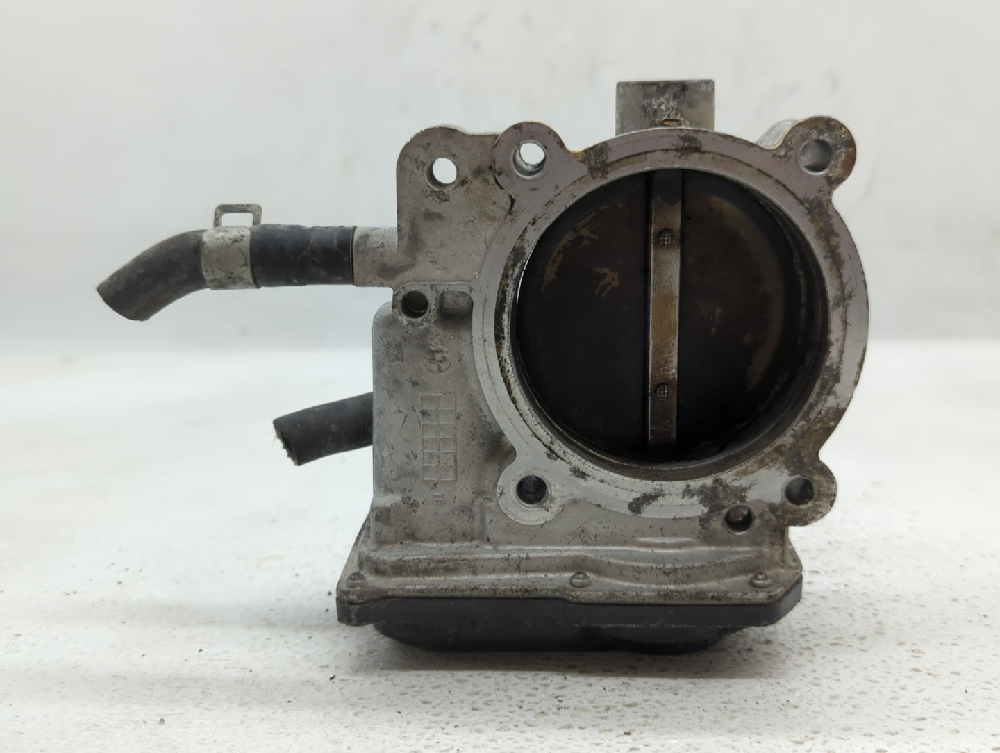 2014-2018 Kia Sorento Throttle Body P/N:35100-3CAA0 Fits Fits 2012 2013 2014 2015 2016 2017 2018 OEM Used Auto Parts - Oemus