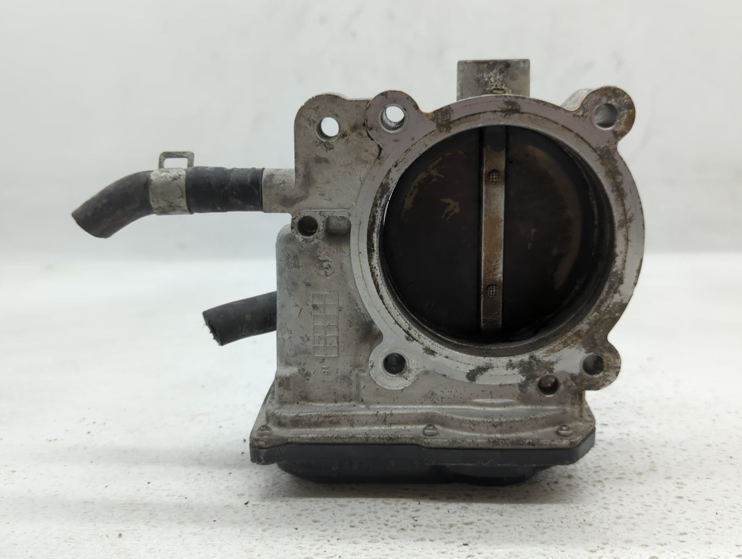 2014-2018 Kia Sorento Throttle Body P/N:35100-3CAA0 Fits Fits 2012 2013 2014 2015 2016 2017 2018 OEM Used Auto Parts - Oemus