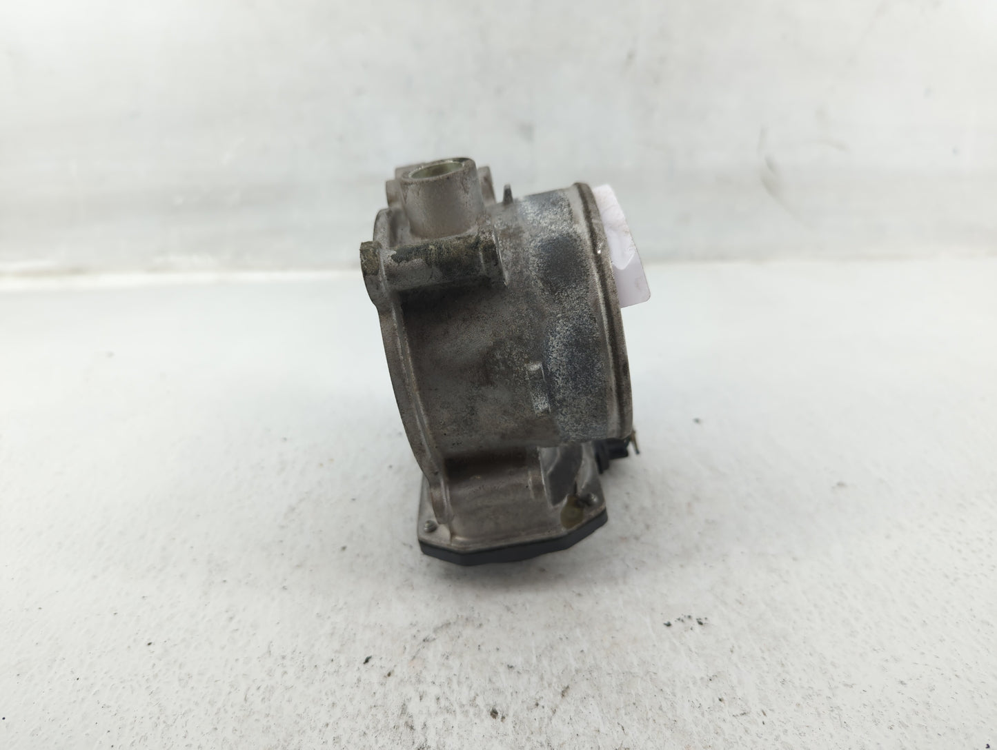 2014-2018 Kia Sorento Throttle Body P/N:35100-3CAA0 Fits Fits 2012 2013 2014 2015 2016 2017 2018 OEM Used Auto Parts - Oemus