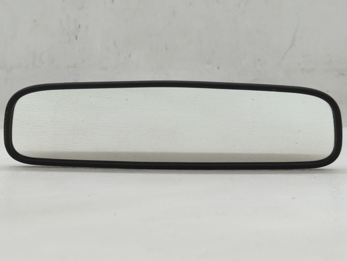 2016-2020 Kia Sorento Interior Rear View Mirror Replacement OEM P/N:E4012143 Fits OEM Used Auto Parts - Oemusedautoparts1.co