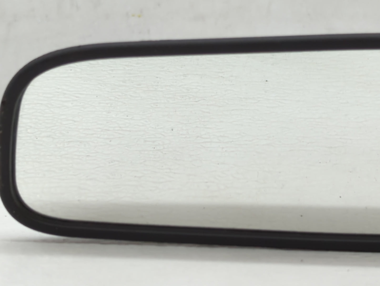 2016-2020 Kia Sorento Interior Rear View Mirror Replacement OEM P/N:E4012143 Fits OEM Used Auto Parts - Oemusedautoparts1.co