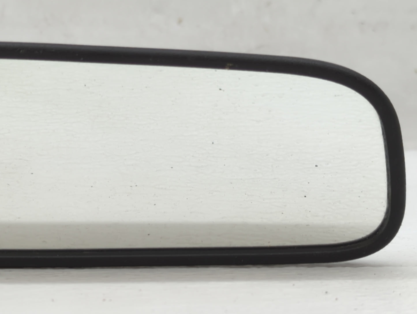 2016-2020 Kia Sorento Interior Rear View Mirror Replacement OEM P/N:E4012143 Fits OEM Used Auto Parts - Oemusedautoparts1.co