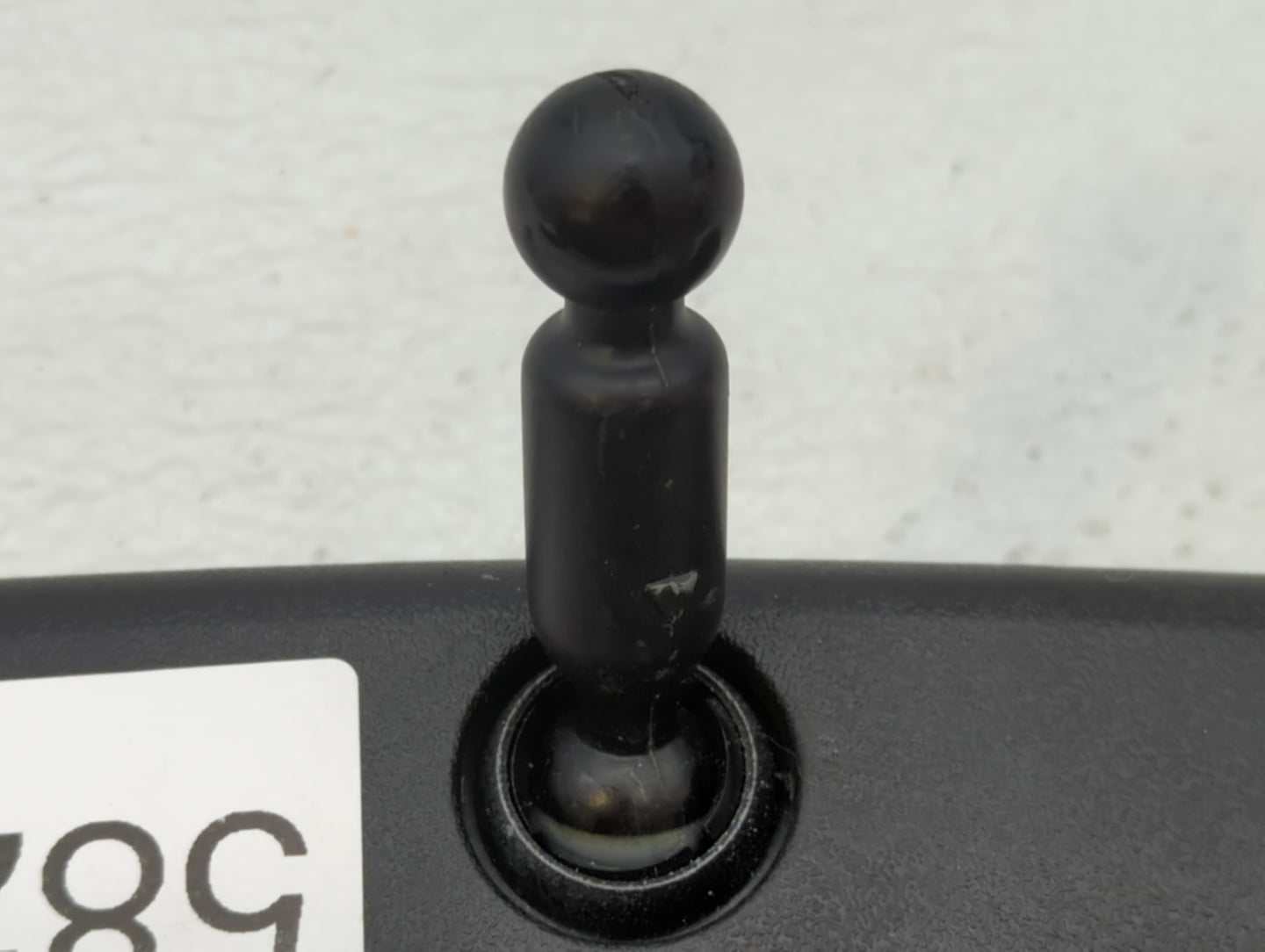 2016-2020 Kia Sorento Interior Rear View Mirror Replacement OEM P/N:E4012143 Fits OEM Used Auto Parts - Oemusedautoparts1.co