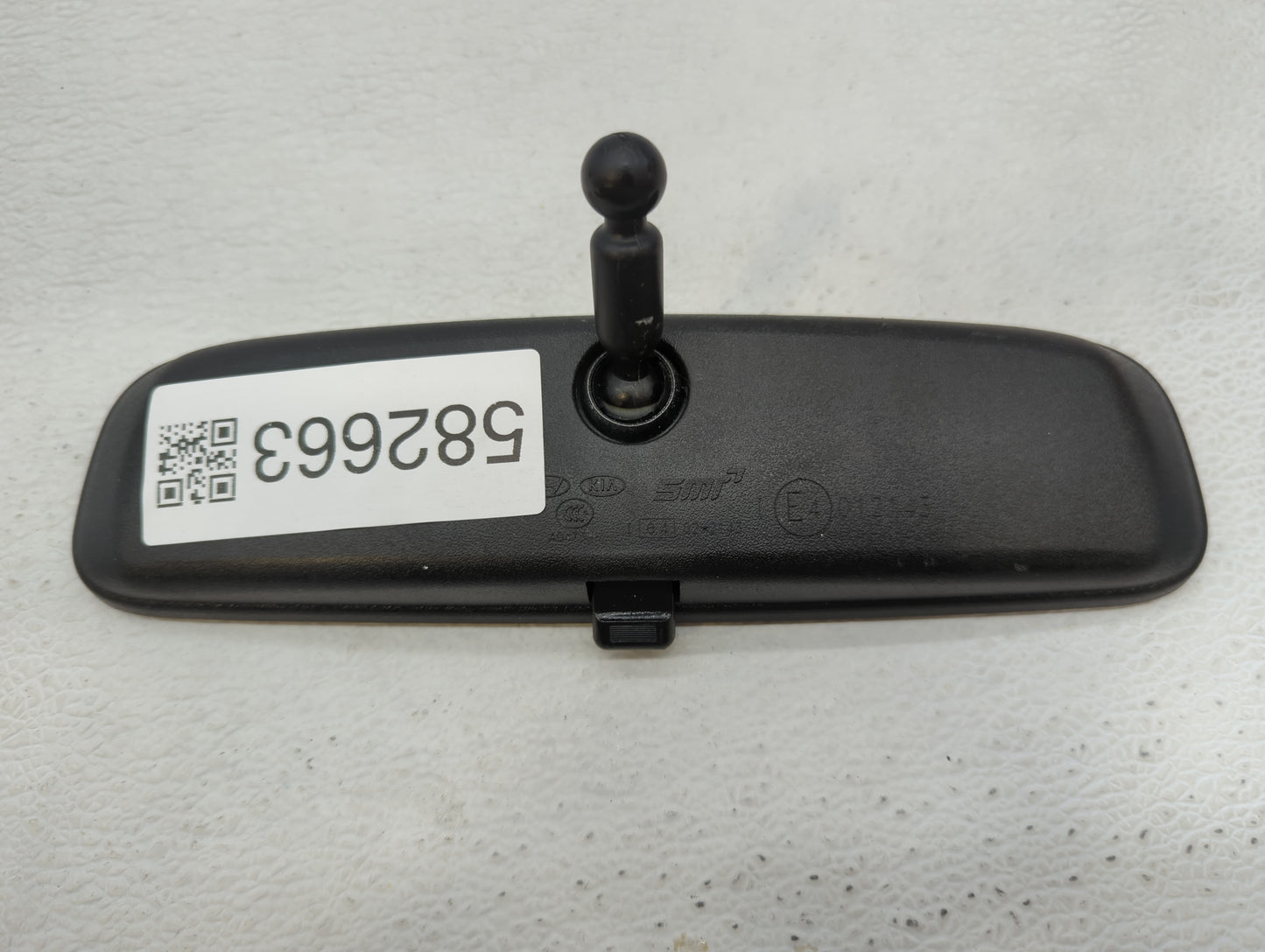 2016-2020 Kia Sorento Interior Rear View Mirror Replacement OEM P/N:E4012143 Fits OEM Used Auto Parts - Oemusedautoparts1.co