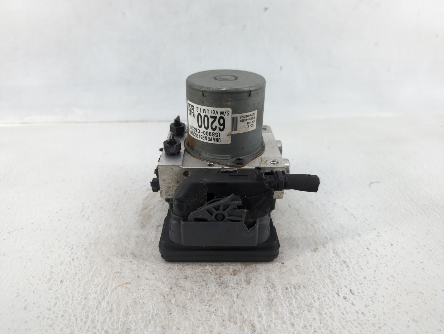 2017 Kia Sorento ABS Pump Control Module Replacement P/N:61589-45100 Fits Fits 2014 2015 2016 OEM Used Auto Parts - Oemuseda