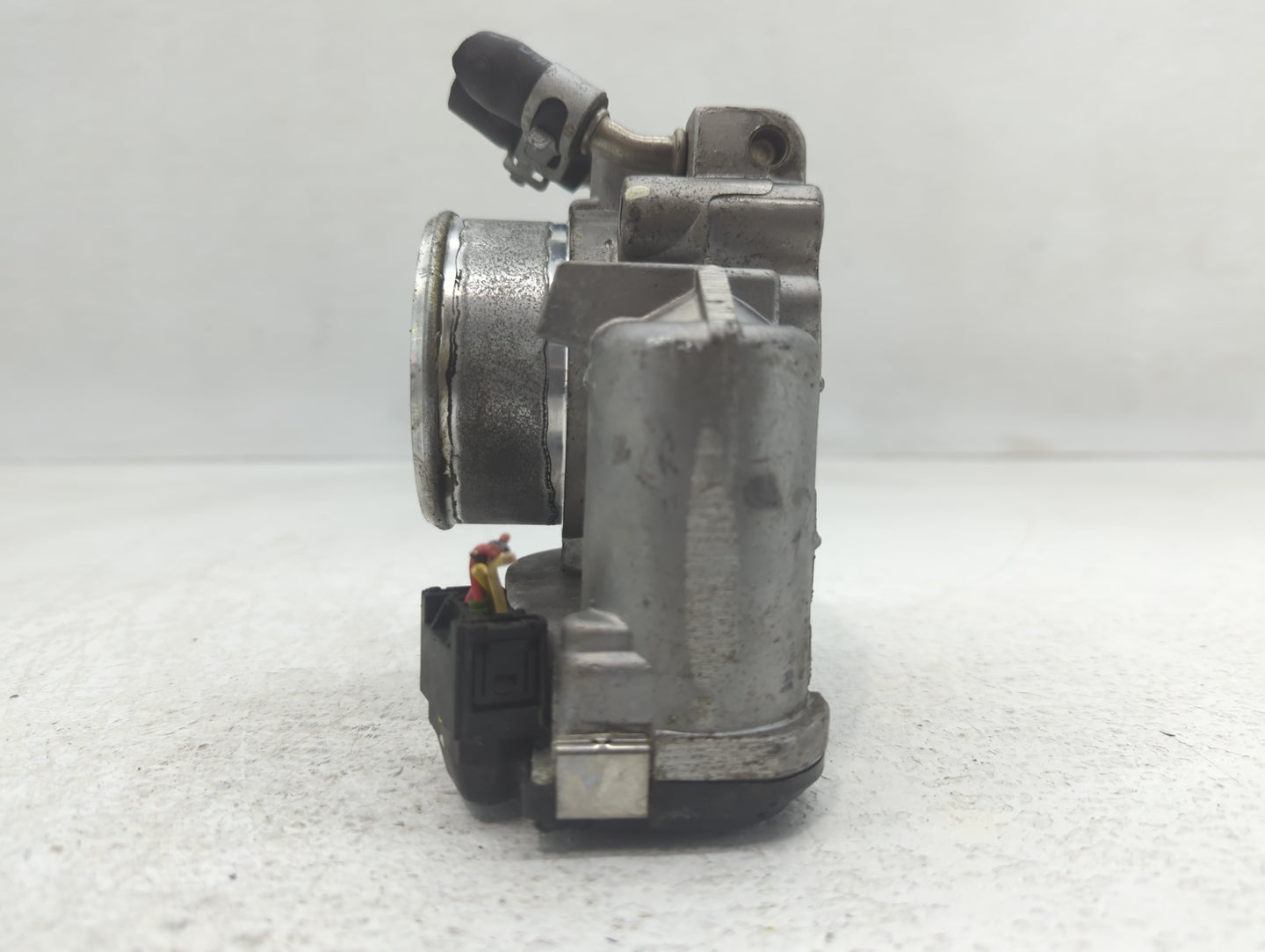2016-2018 Kia Sorento Throttle Body P/N:0 280 750 616 35100-2G610 Fits Fits 2015 2016 2017 2018 2019 2020 2021 OEM Used Auto