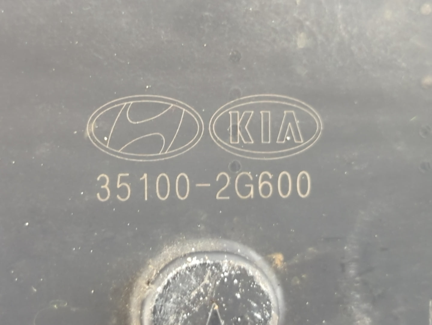 2016-2020 Kia Sorento Throttle Body P/N:35100-2G600 Fits Fits 2015 2016 2017 2018 2019 2020 2021 OEM Used Auto Parts - Oemus