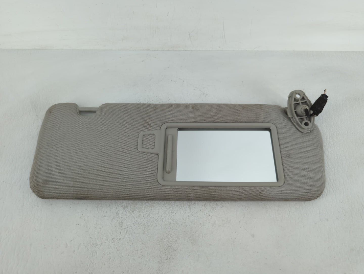 2016-2020 Kia Sorento Sun Visor Shade Replacement Passenger Right Mirror Fits Fits 2016 2017 2018 2019 2020 OEM Used Auto Pa