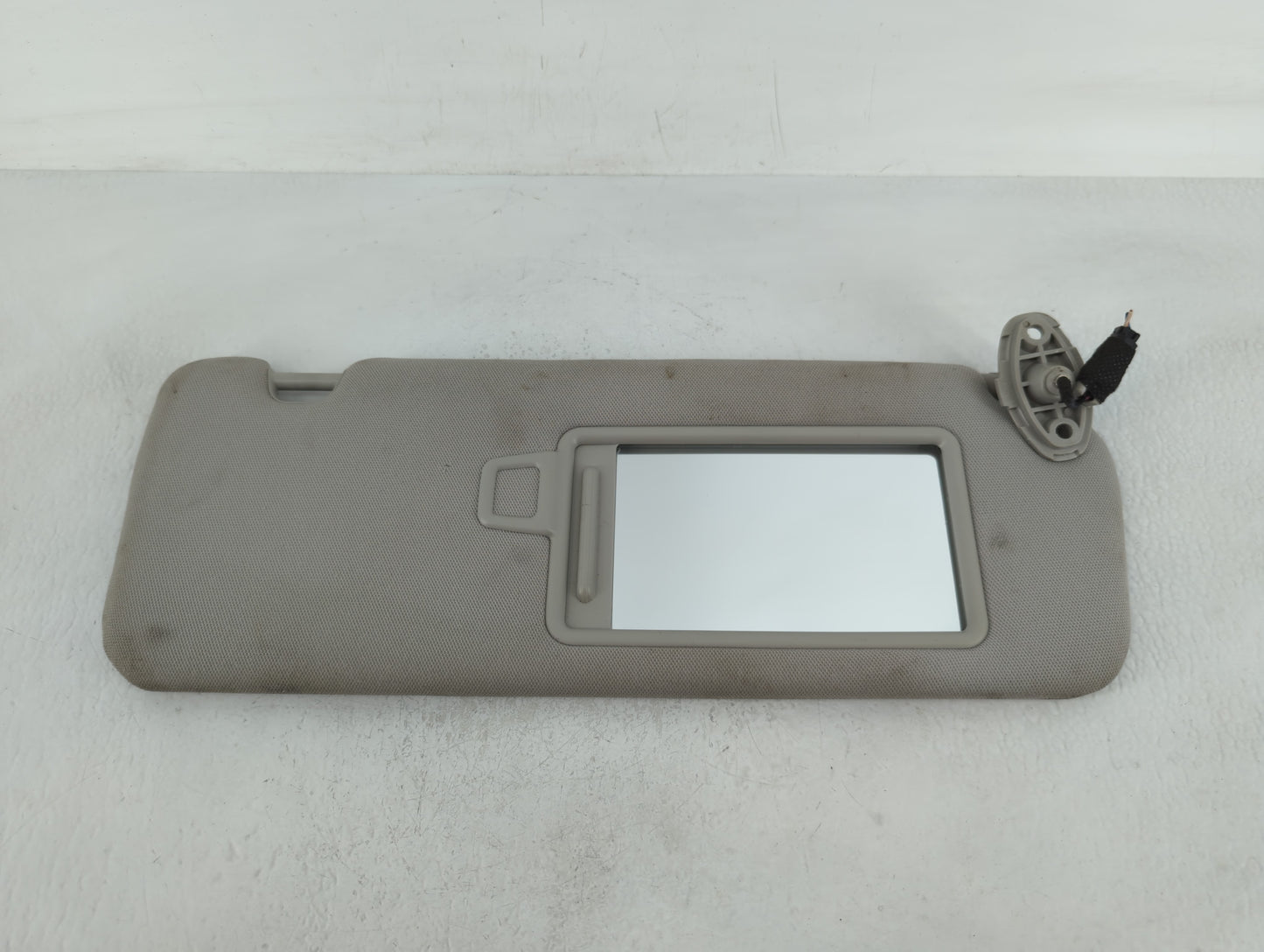 2016-2020 Kia Sorento Sun Visor Shade Replacement Passenger Right Mirror Fits Fits 2016 2017 2018 2019 2020 OEM Used Auto Pa