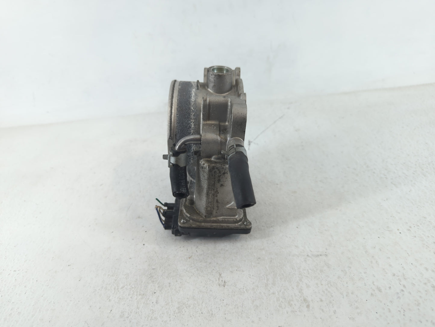 2014-2018 Kia Sorento Throttle Body P/N:35100-3CAA0 Fits Fits 2012 2013 2014 2015 2016 2017 2018 OEM Used Auto Parts - Oemus