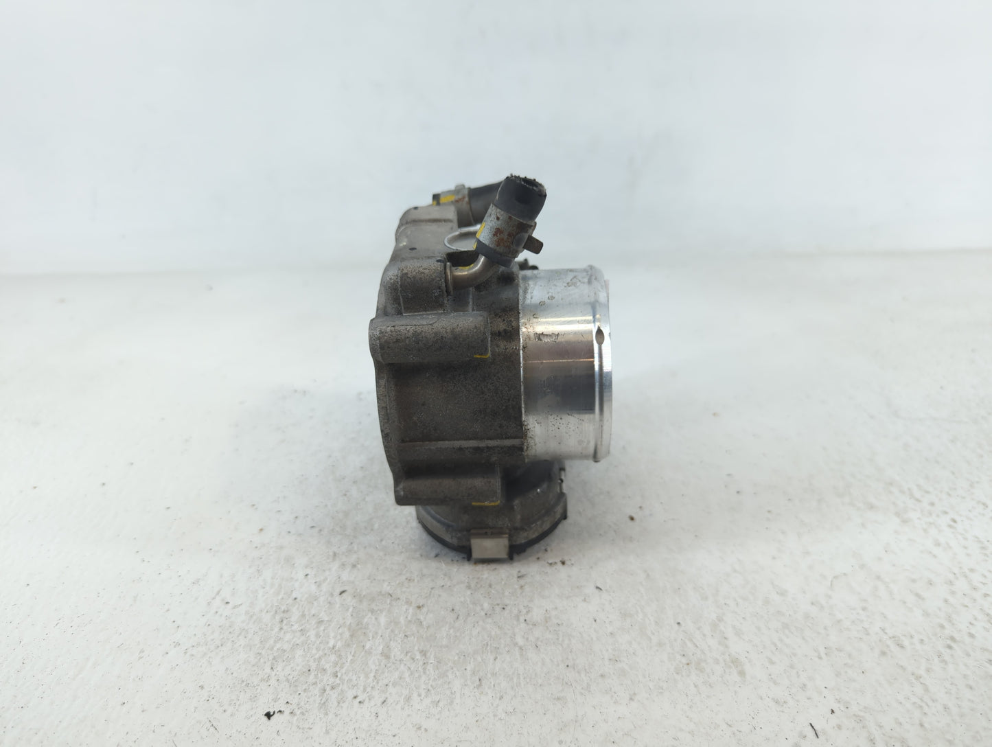 2016-2020 Kia Sorento Throttle Body P/N:35100-2G600 Fits Fits 2015 2016 2017 2018 2019 2020 2021 OEM Used Auto Parts - Oemus