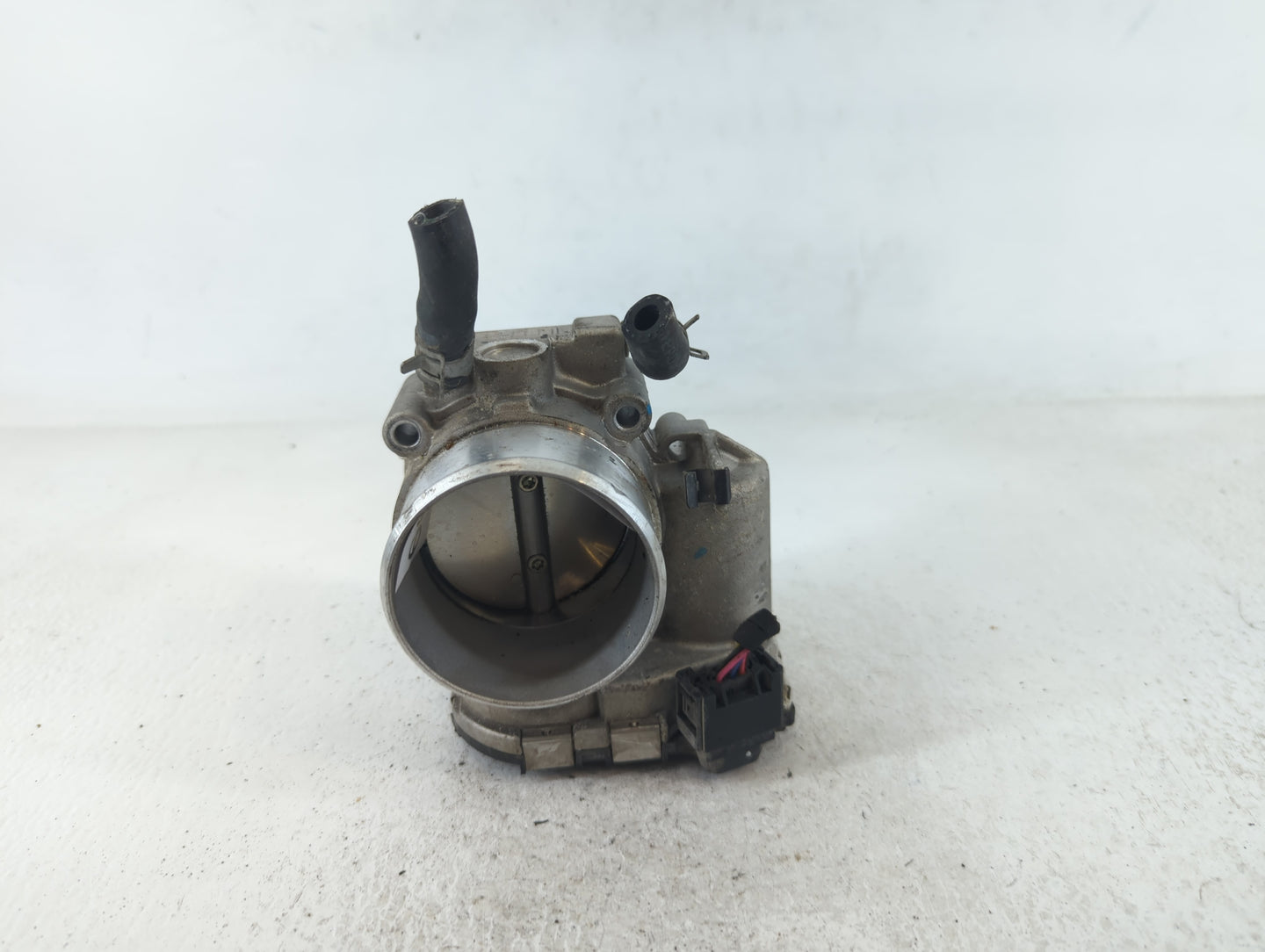 2016-2020 Kia Sorento Throttle Body P/N:35100-2G600 Fits Fits 2015 2016 2017 2018 2019 2020 2021 OEM Used Auto Parts - Oemus