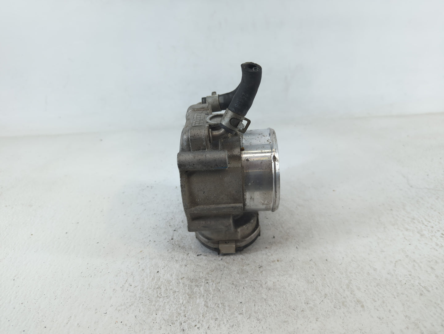 2016-2020 Kia Sorento Throttle Body P/N:35100-2G600 Fits Fits 2015 2016 2017 2018 2019 2020 2021 OEM Used Auto Parts - Oemus