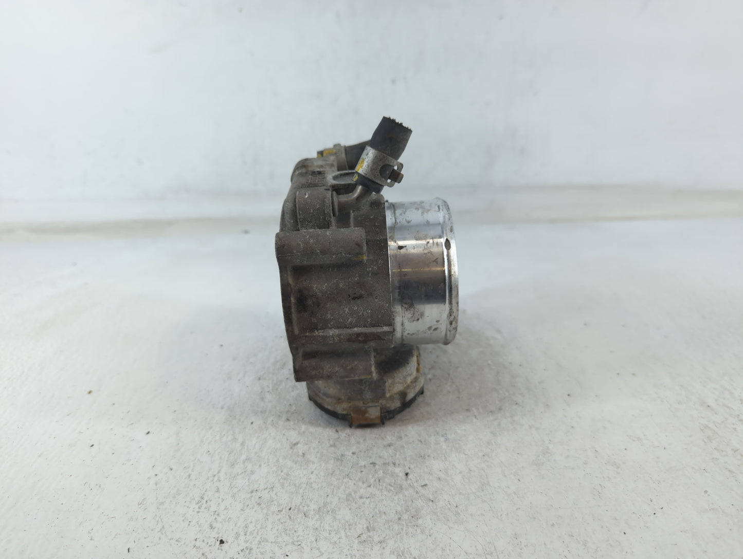 2016-2020 Kia Sorento Throttle Body P/N:35100-2G600 Fits Fits 2015 2016 2017 2018 2019 2020 2021 OEM Used Auto Parts - Oemus