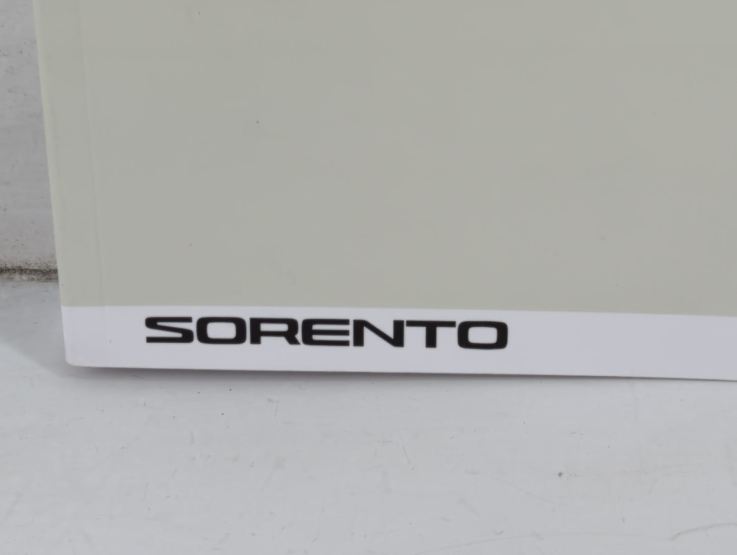2017 Kia Sorento Owners Manual Book Guide P/N:HXG5-EU731 OEM Used Auto Parts - Oemusedautoparts1.com