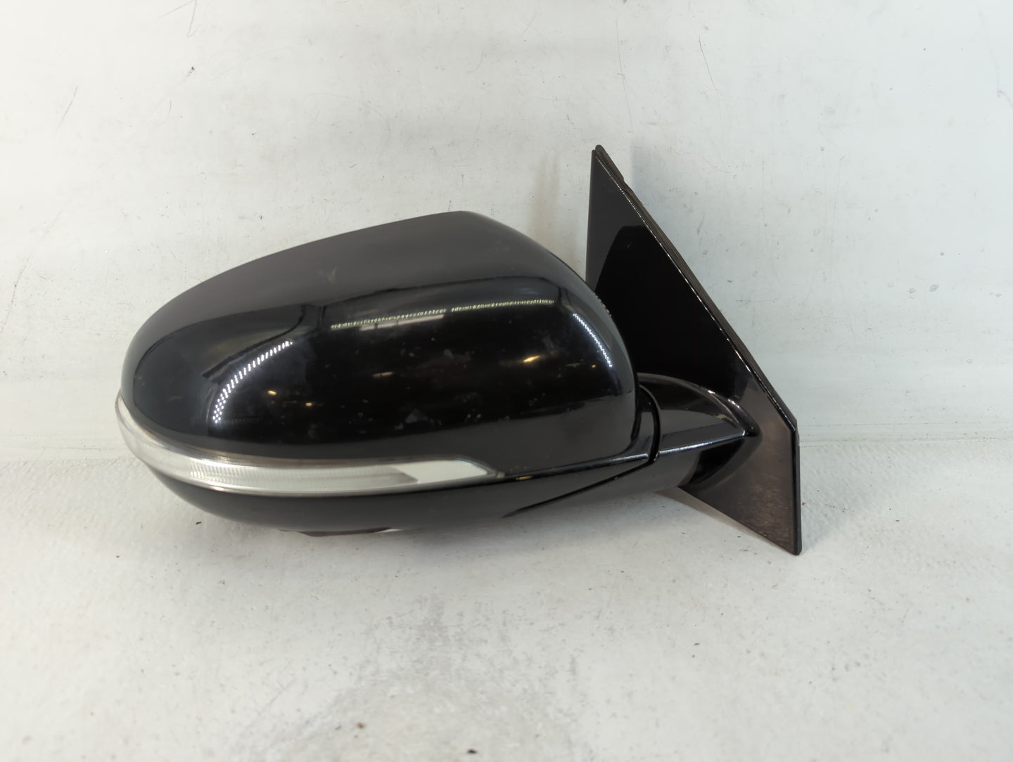 2017-2020 Kia Sorento Passenger Side View Mirror - Right Door Mirror OEM Used - Oemusedautoparts1.com