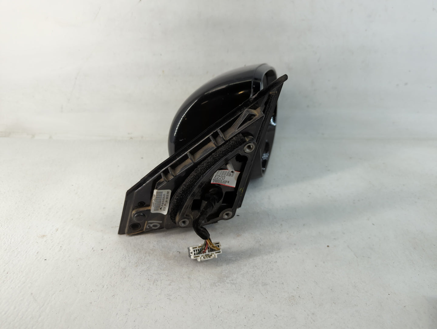 2017-2020 Kia Sorento Passenger Side View Mirror - Right Door Mirror OEM Used - Oemusedautoparts1.com
