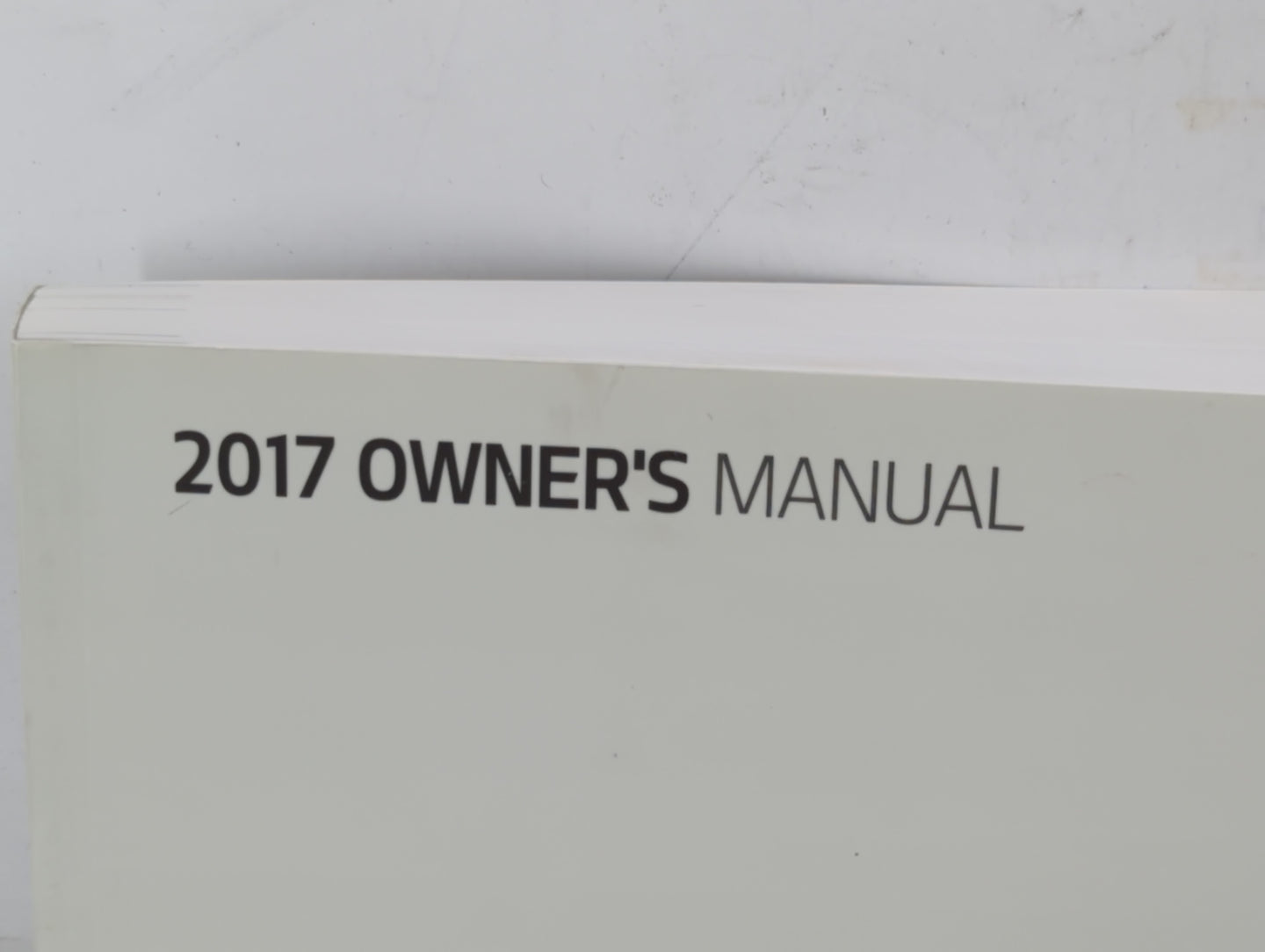 2017 Kia Sorento Owners Manual Book Guide P/N:HXG5-EU68D OEM Used Auto Parts - Oemusedautoparts1.com