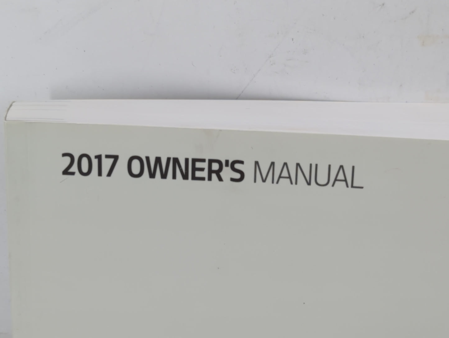 2017 Kia Sorento Owners Manual Book Guide P/N:HXG5-EU68D OEM Used Auto Parts - Oemusedautoparts1.com