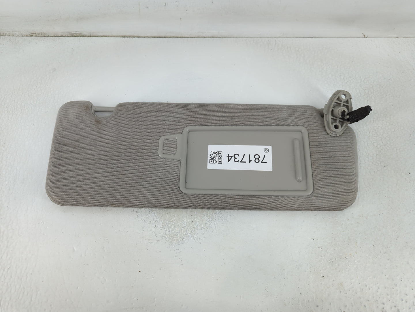 2016-2020 Kia Sorento Sun Visor Shade Replacement Passenger Right Mirror Fits Fits 2016 2017 2018 2019 2020 OEM Used Auto Pa