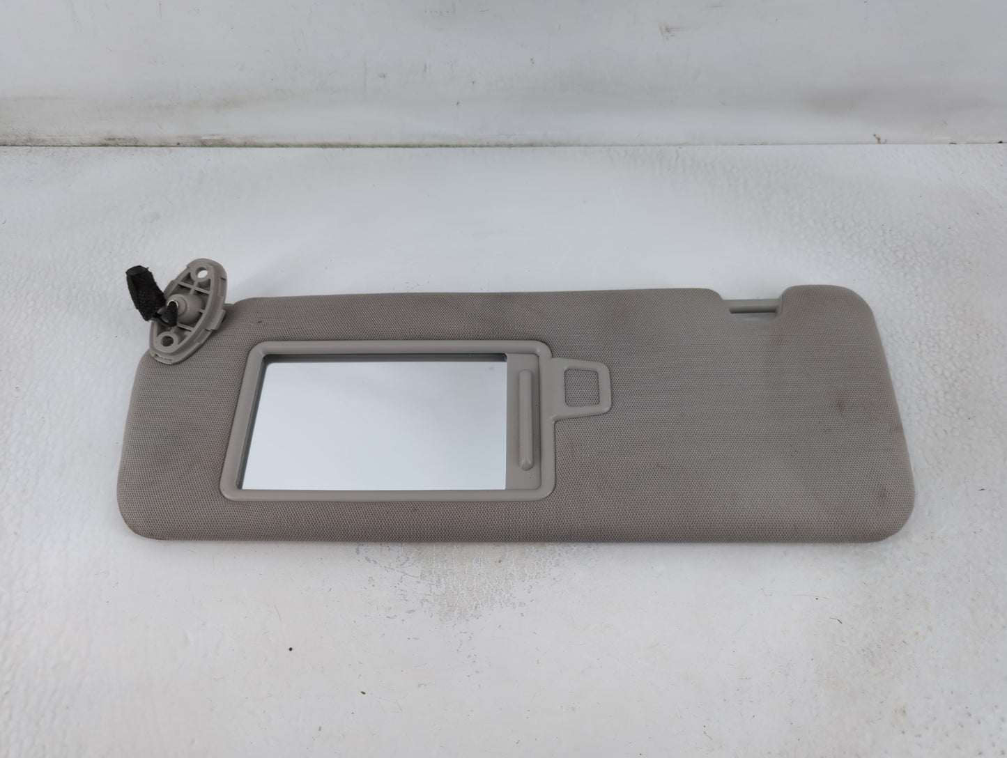 2016-2020 Kia Sorento Sun Visor Shade Replacement Driver Left Mirror Fits Fits 2016 2017 2018 2019 2020 OEM Used Auto Parts 