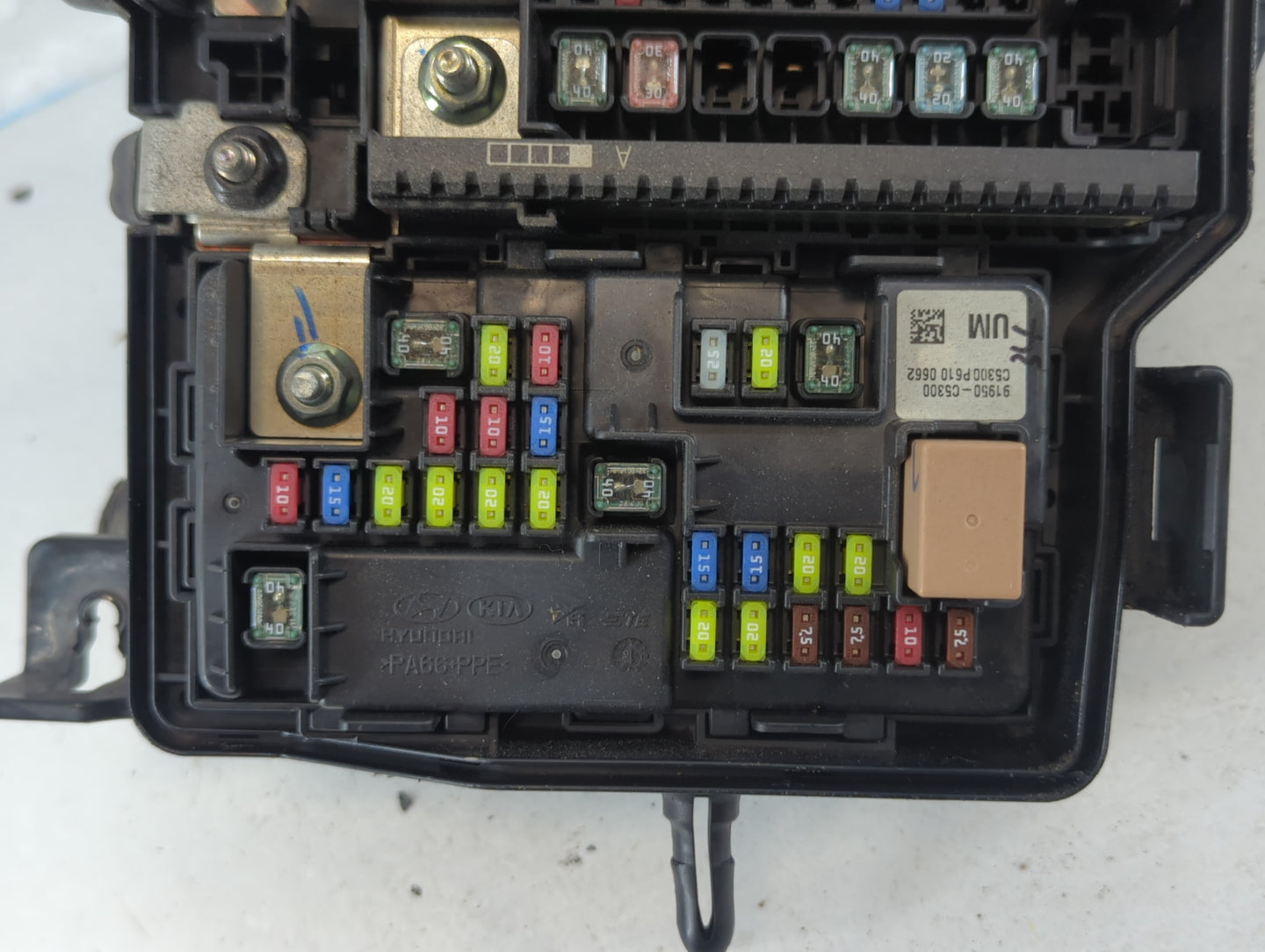 2016-2018 Kia Sorento Fusebox Fuse Box Panel Relay Module P/N:91420-C6010 Fits Fits 2016 2017 2018 OEM Used Auto Parts - Oem