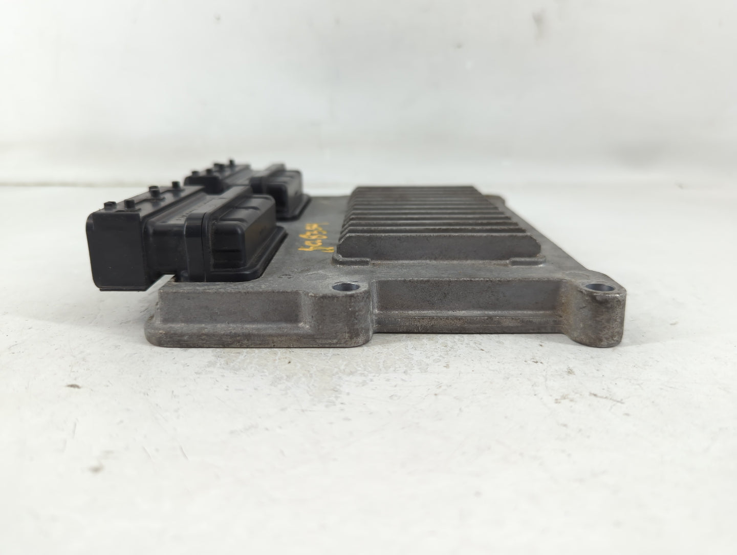 2016-2018 Kia Sorento PCM Engine Control Computer ECU ECM PCU OEM P/N:39101-3CWN1 Fits Fits 2016 2017 2018 OEM Used Auto Par