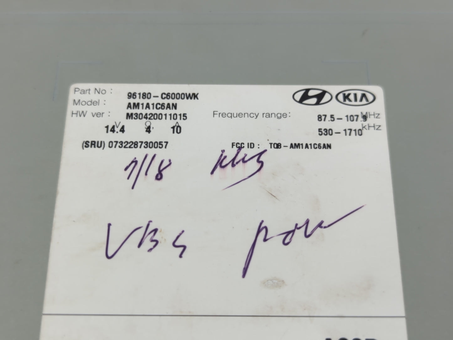 2016-2018 Kia Sorento Radio AM FM Cd Player Receiver Replacement P/N:96180-C6000WK Fits Fits 2016 2017 2018 OEM Used Auto Pa
