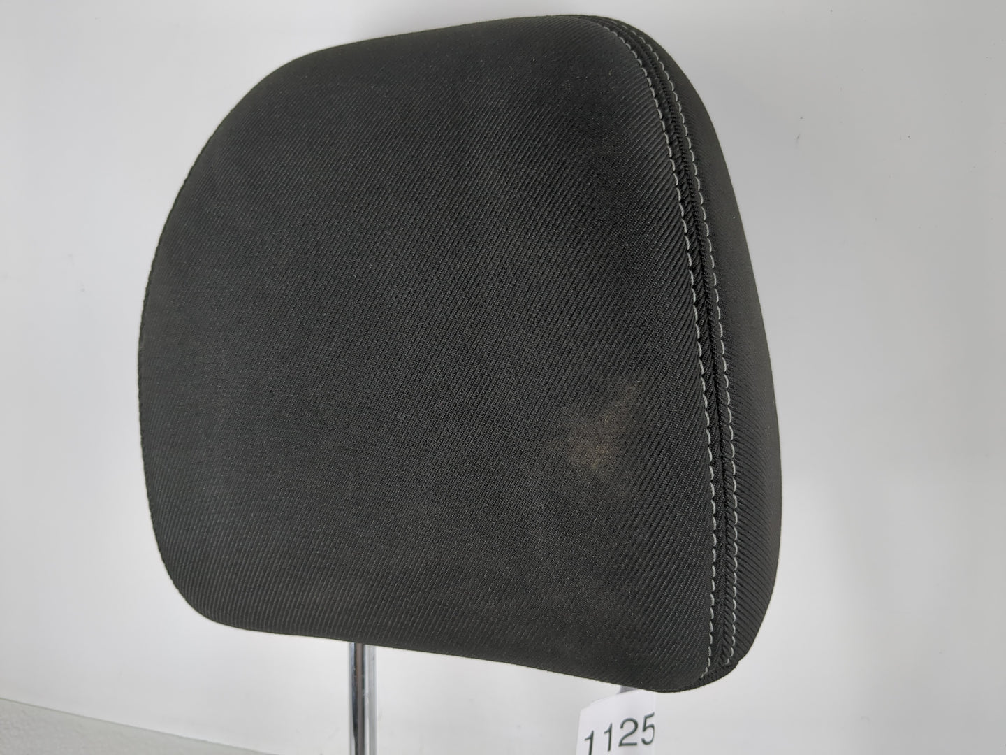 2017-2019 Kia Soul Headrest Head Rest Front Driver Passenger Seat Black - Oemusedautoparts1.com