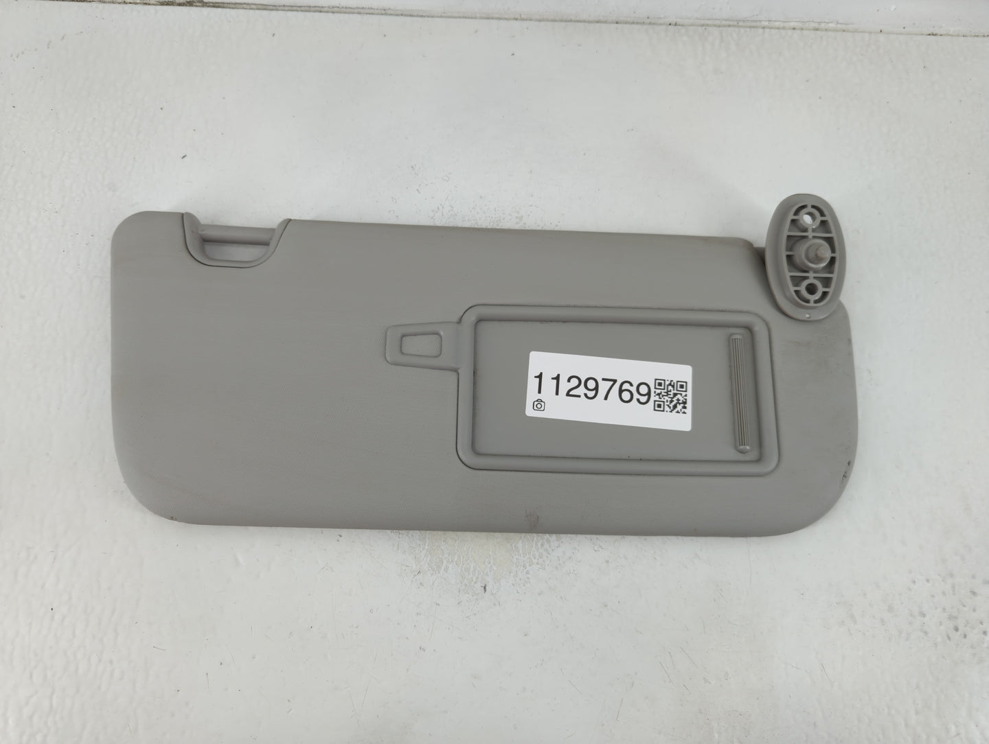 2014-2019 Kia Soul Sun Visor Shade Replacement Passenger Right Mirror Fits Fits 2014 2015 2016 2017 2018 2019 OEM Used Auto 