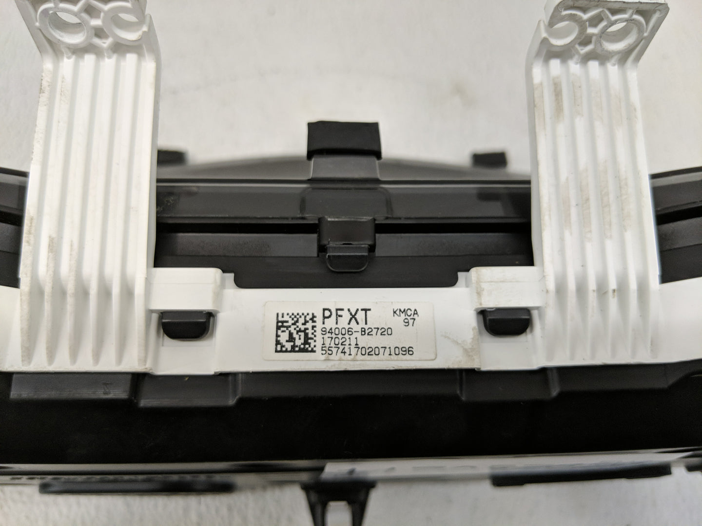 2017-2019 Kia Soul Instrument Cluster Speedometer Gauges P/N:94006-B2720 Fits Fits 2017 2018 2019 OEM Used Auto Parts - Oemu