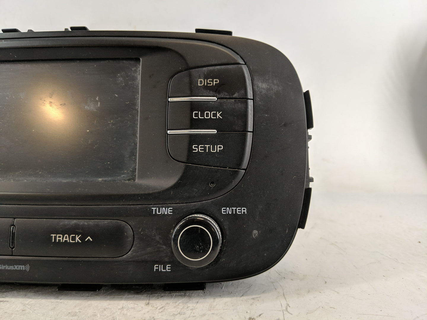 2017-2019 Kia Soul Radio AM FM Cd Player Receiver Replacement P/N:96180-B2360CA Fits Fits 2017 2018 2019 OEM Used Auto Parts