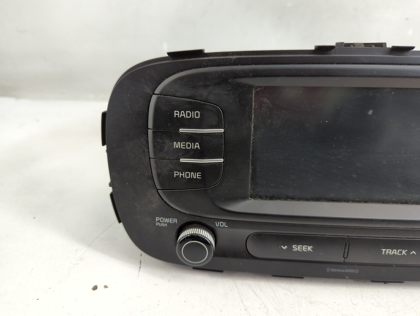 2017 Kia Soul Radio AM FM Cd Player Receiver Replacement P/N:96180-B2360CA Fits OEM Used Auto Parts - Oemusedautoparts1.com