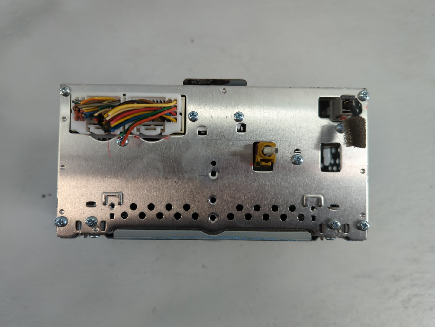 2017-2019 Kia Soul Radio AM FM Cd Player Receiver Replacement P/N:96180-B2360CA Fits Fits 2017 2018 2019 OEM Used Auto Parts