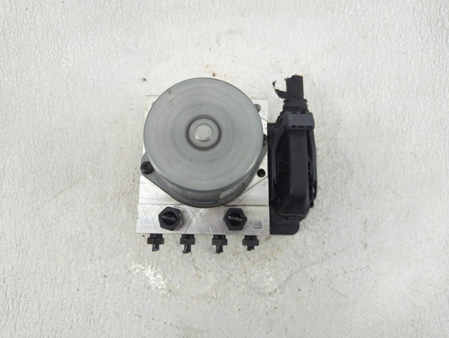 2017-2019 Kia Soul ABS Pump Control Module Replacement P/N:61589-45200 58900-B2120 Fits Fits 2017 2018 2019 OEM Used Auto Pa