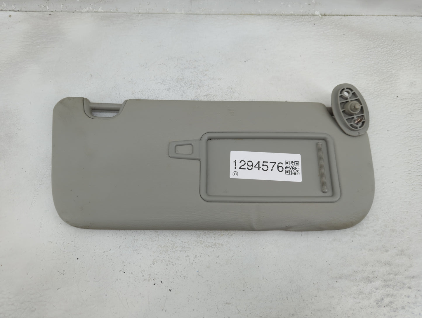 2014-2019 Kia Soul Sun Visor Shade Replacement Passenger Right Mirror Fits Fits 2014 2015 2016 2017 2018 2019 OEM Used Auto 