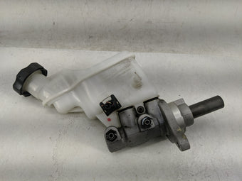 compare product 2017-2019 Kia Soul Brake Master Cylinder