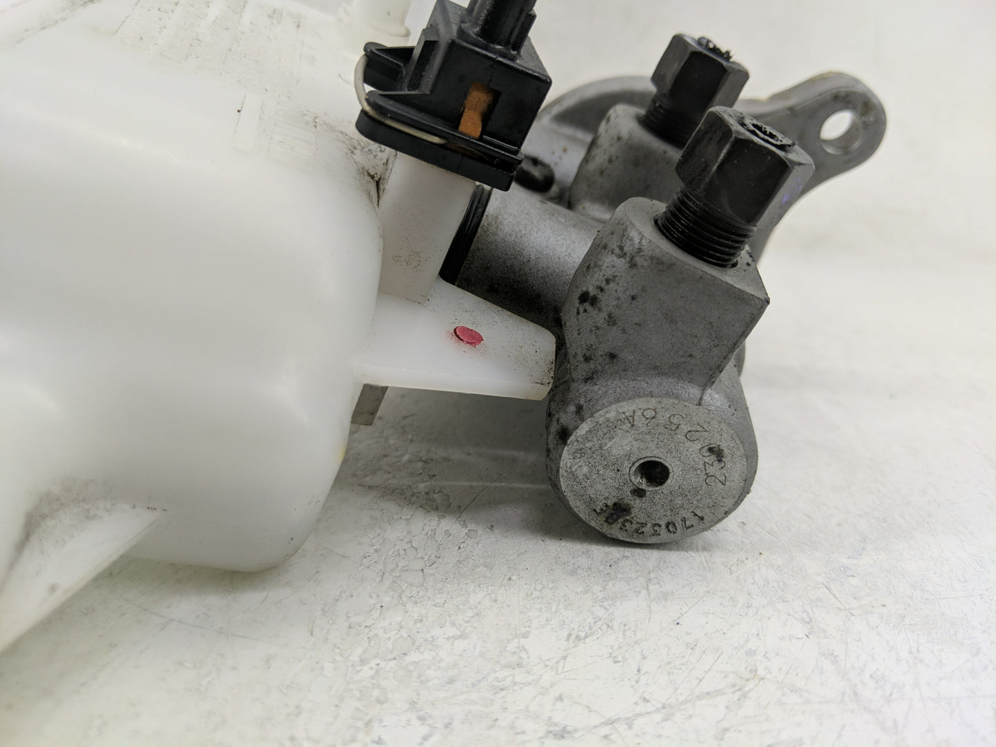2017-2019 Kia Soul Brake Master Cylinder - Oemusedautoparts1.com