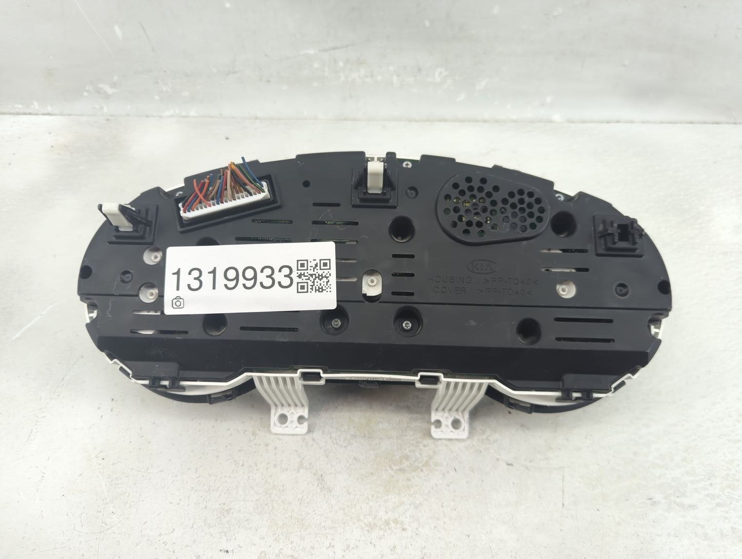 2017 Kia Soul Instrument Cluster Speedometer Gauges P/N:94006-B2720 Fits OEM Used Auto Parts - Oemusedautoparts1.com
