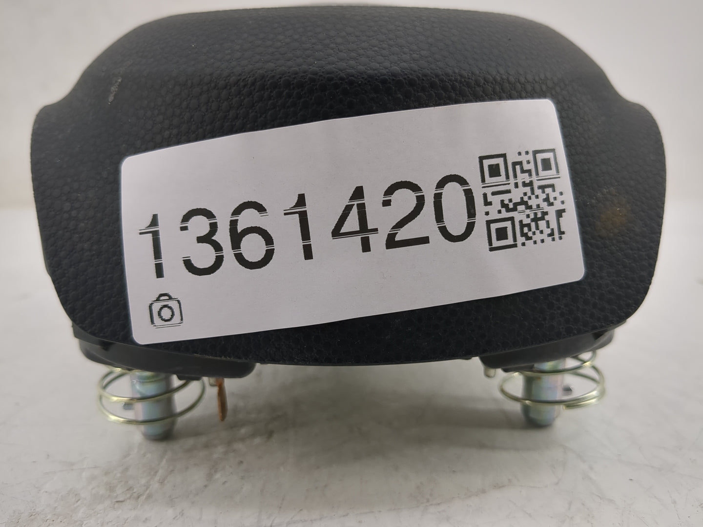 2014-2019 Kia Soul Air Bag Driver Left Steering Wheel Mounted Fits Fits 2014 2015 2016 2017 2018 2019 OEM Used Auto Parts - 