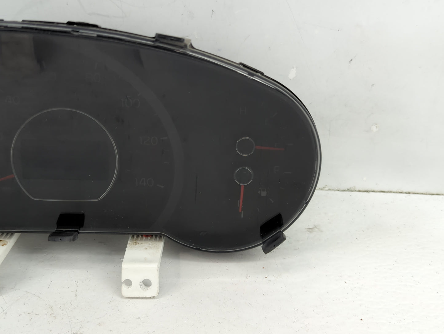 2017-2019 Kia Soul Instrument Cluster Speedometer Gauges P/N:94006-B2720 Fits Fits 2017 2018 2019 OEM Used Auto Parts - Oemu