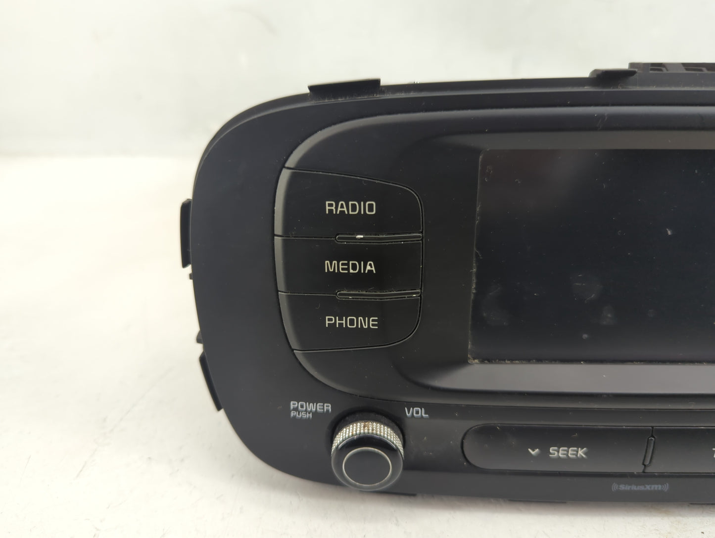 2017-2019 Kia Soul Radio AM FM Cd Player Receiver Replacement P/N:96180-B2360CA Fits Fits 2017 2018 2019 OEM Used Auto Parts