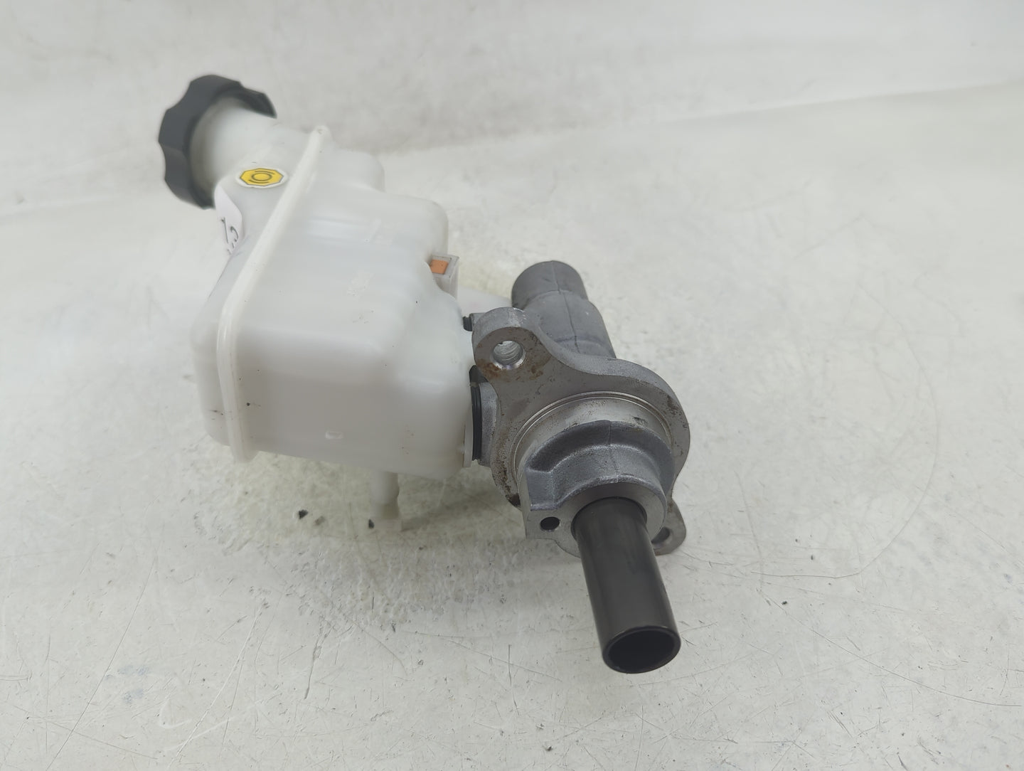 2017-2019 Kia Soul Brake Master Cylinder - Oemusedautoparts1.com