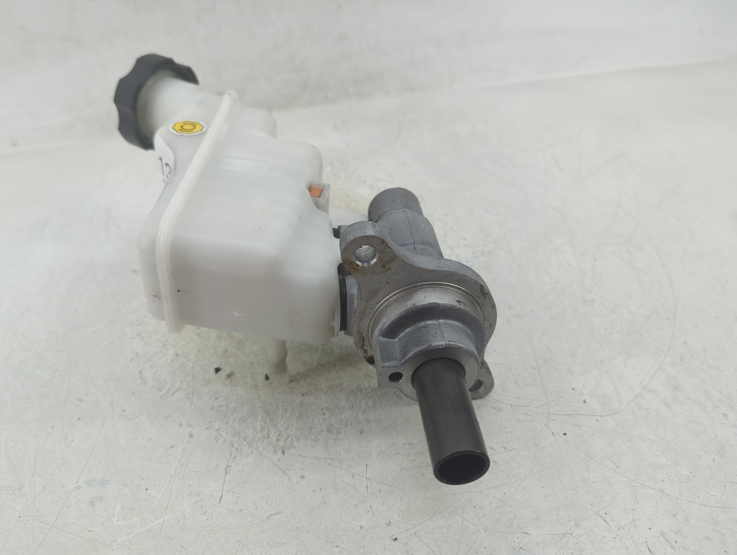 2017-2019 Kia Soul Brake Master Cylinder - Oemusedautoparts1.com