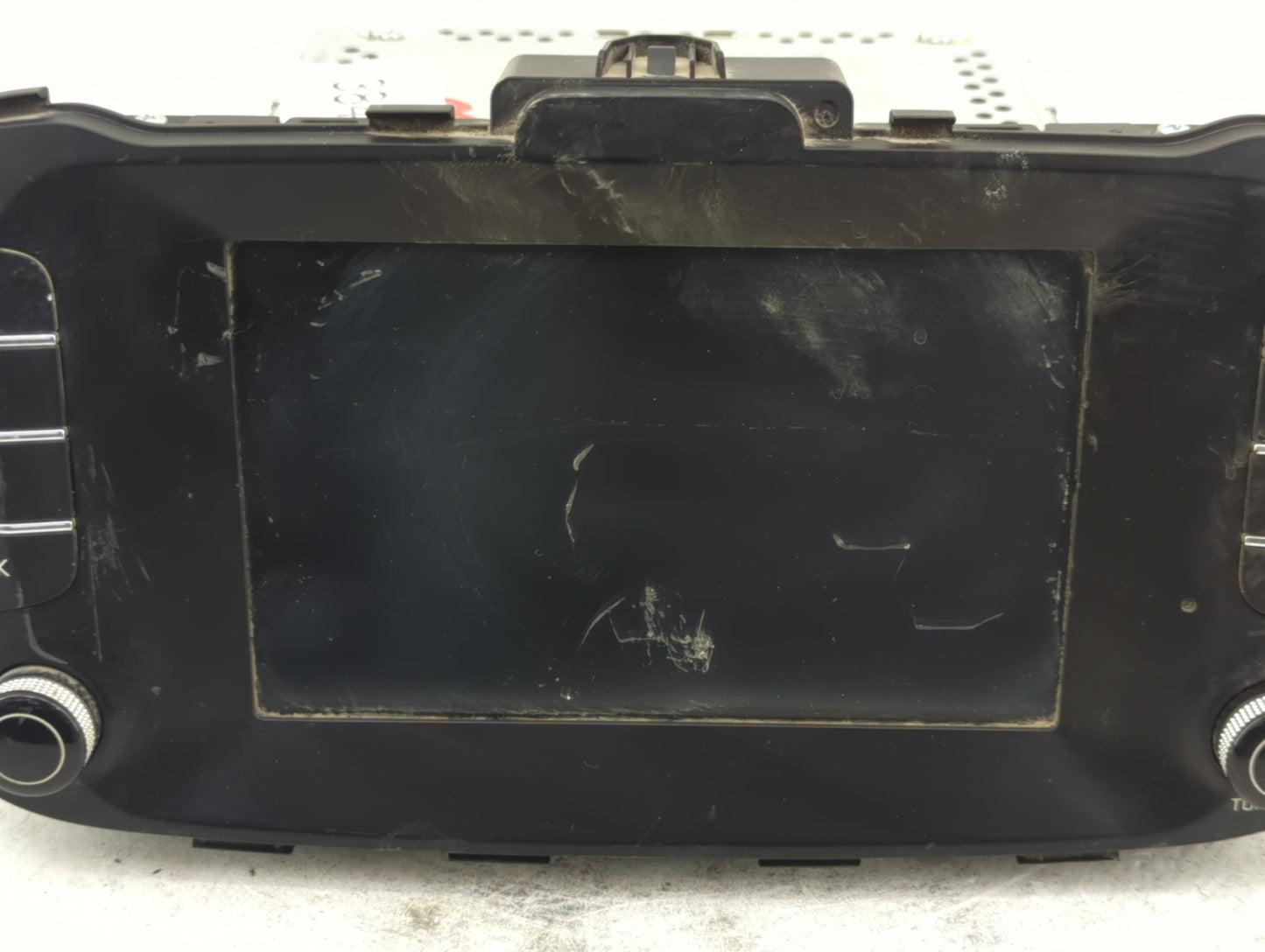 2017-2019 Kia Soul Radio AM FM Cd Player Receiver Replacement P/N:96160-D2300CA Fits Fits 2017 2018 2019 OEM Used Auto Parts