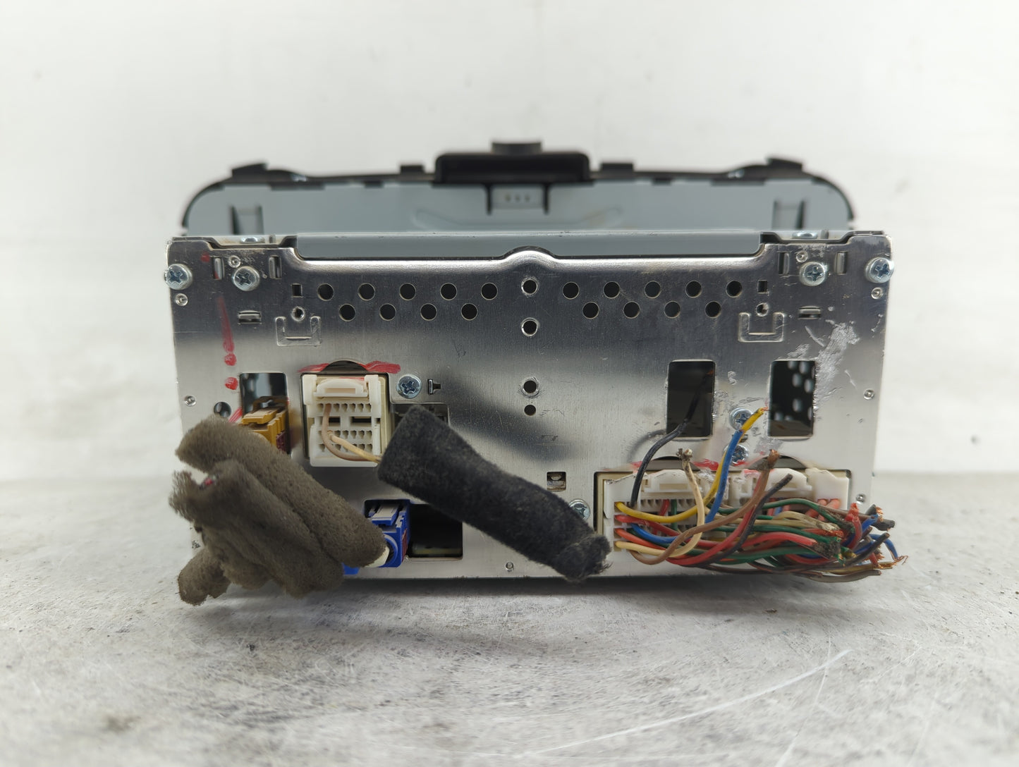 2017-2019 Kia Soul Radio AM FM Cd Player Receiver Replacement P/N:96160-D2300CA Fits Fits 2017 2018 2019 OEM Used Auto Parts